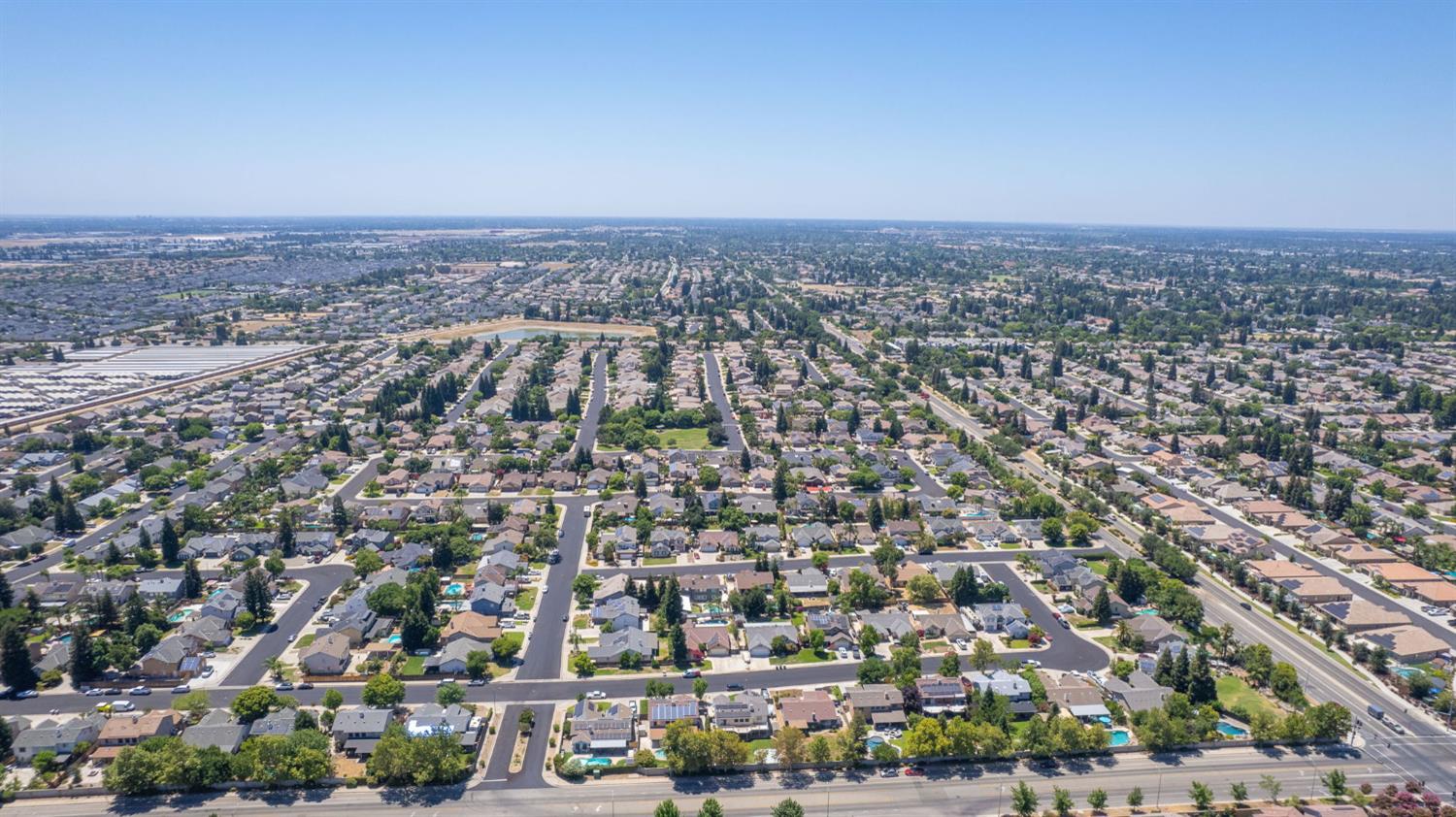 3269 Lahar Ln, Clovis, CA 93619
