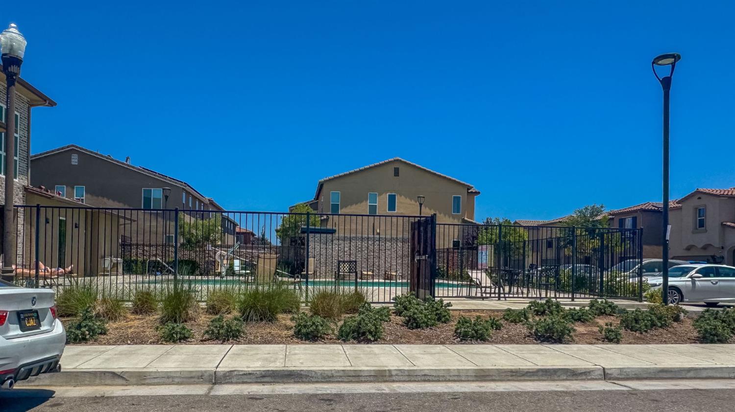 3269 Lahar Ln, Clovis, CA 93619