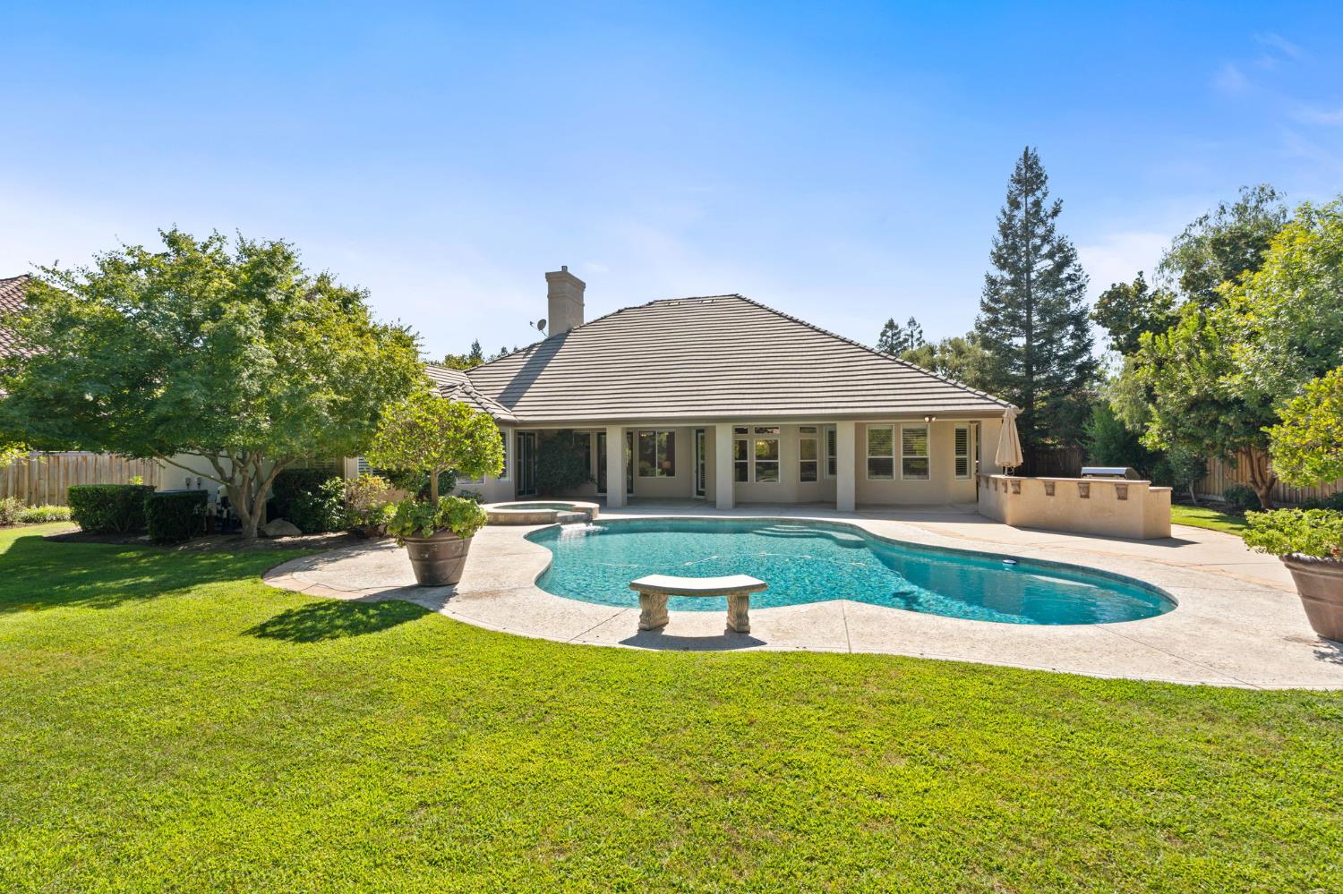 10260 N Archie Ave, Fresno, CA 93730