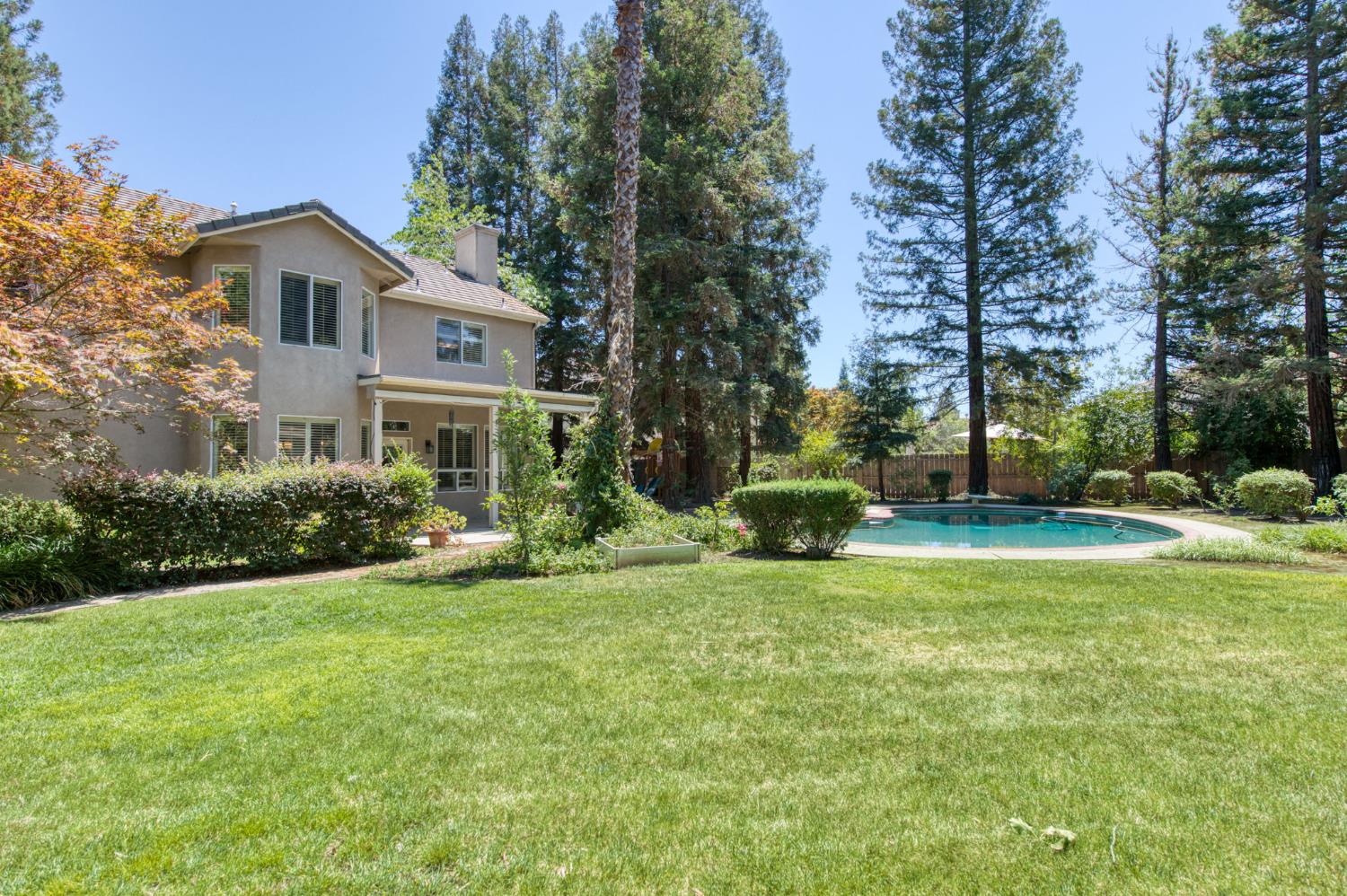 10340 N Sinclair, Fresno, CA 93720