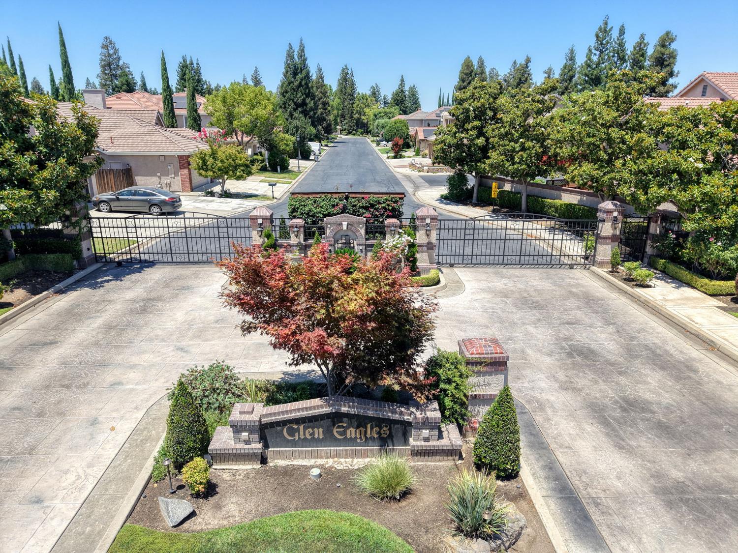 10340 N Sinclair, Fresno, CA 93720