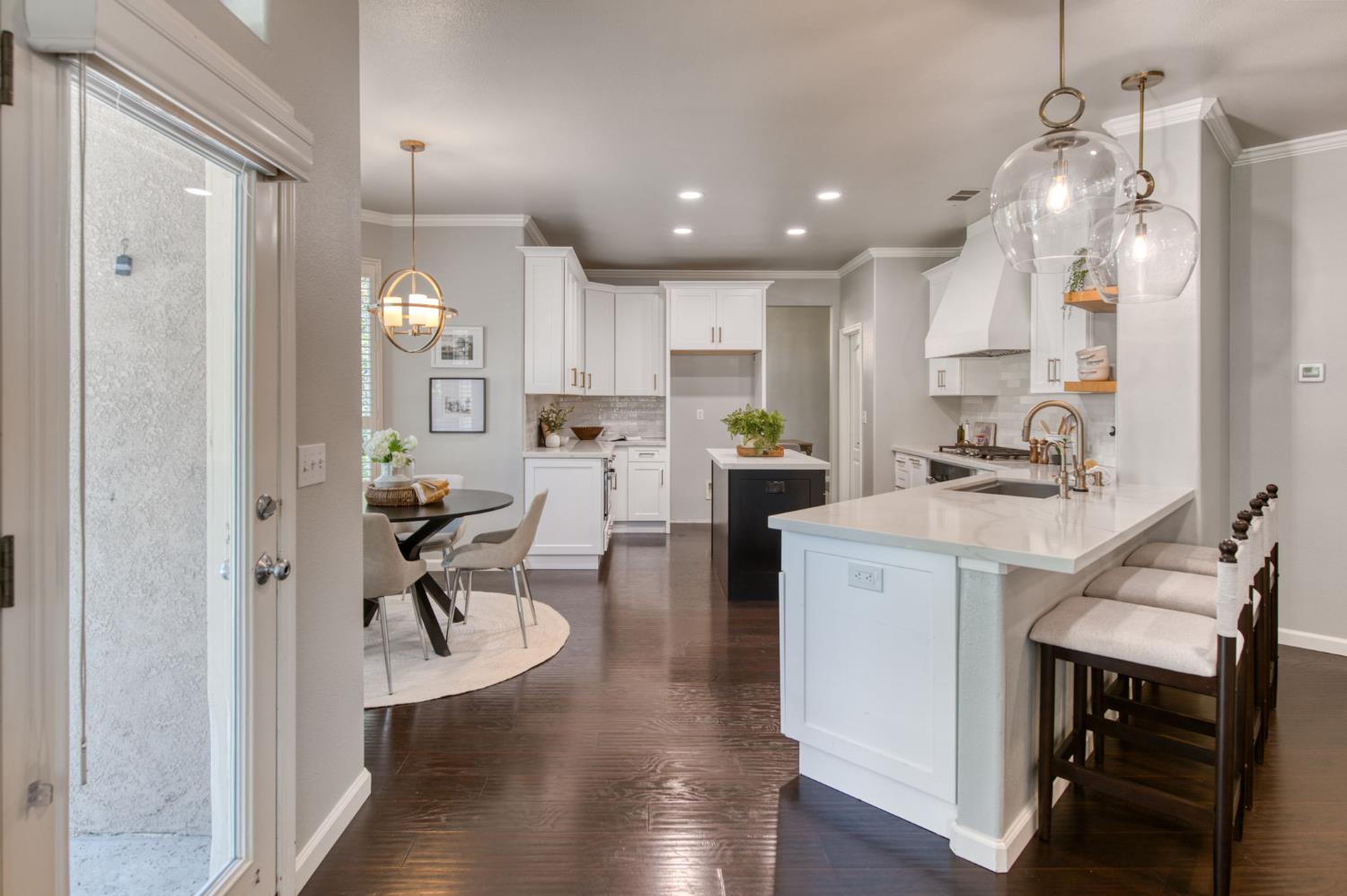 10340 N Sinclair, Fresno, CA 93720