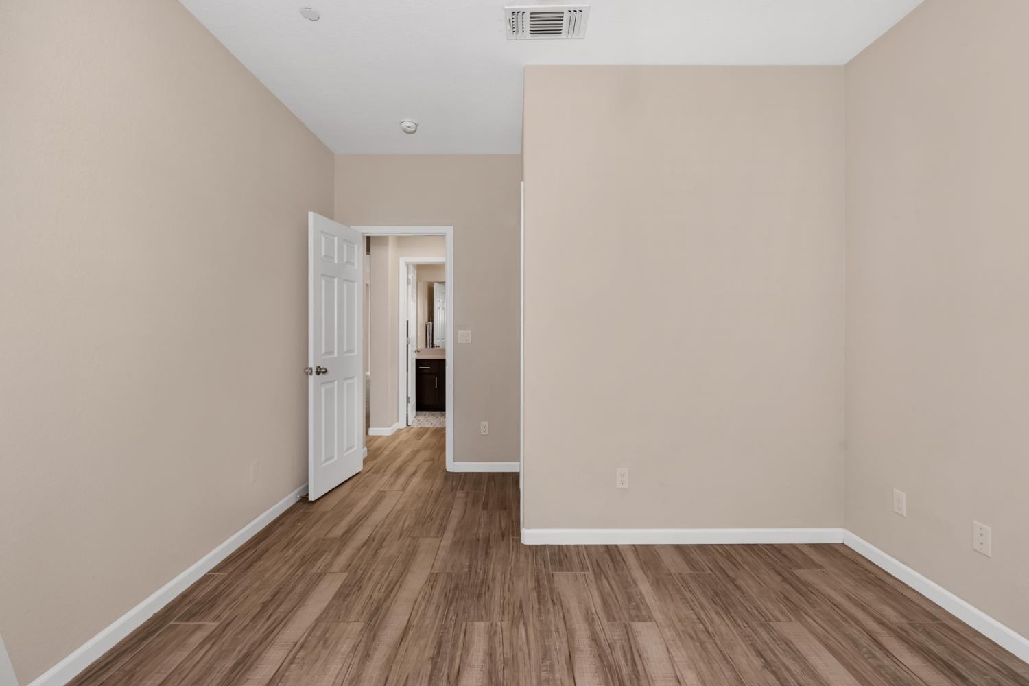 2580 Stone Creek Dr, Atwater, CA 95301