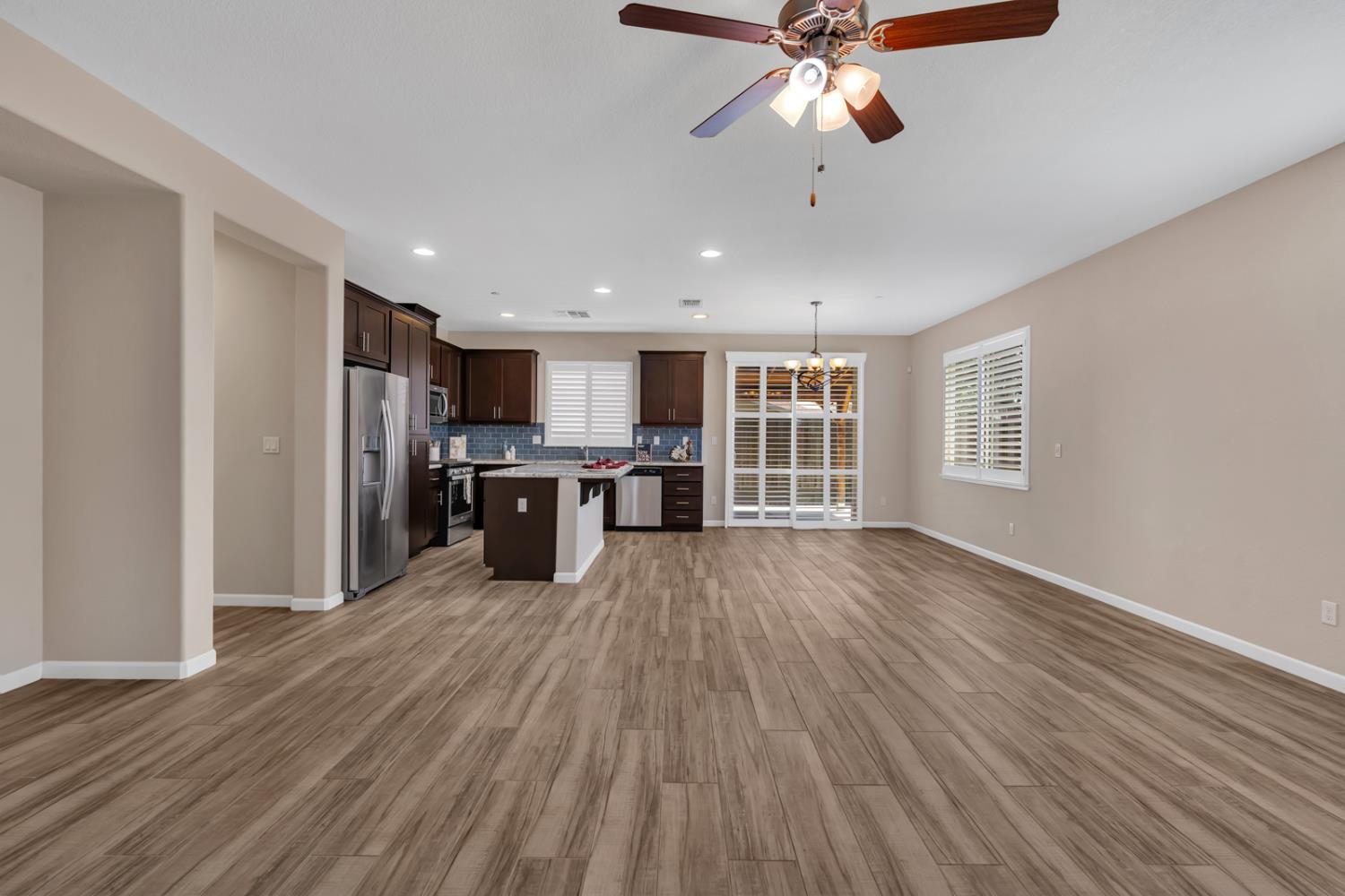 2580 Stone Creek Dr, Atwater, CA 95301
