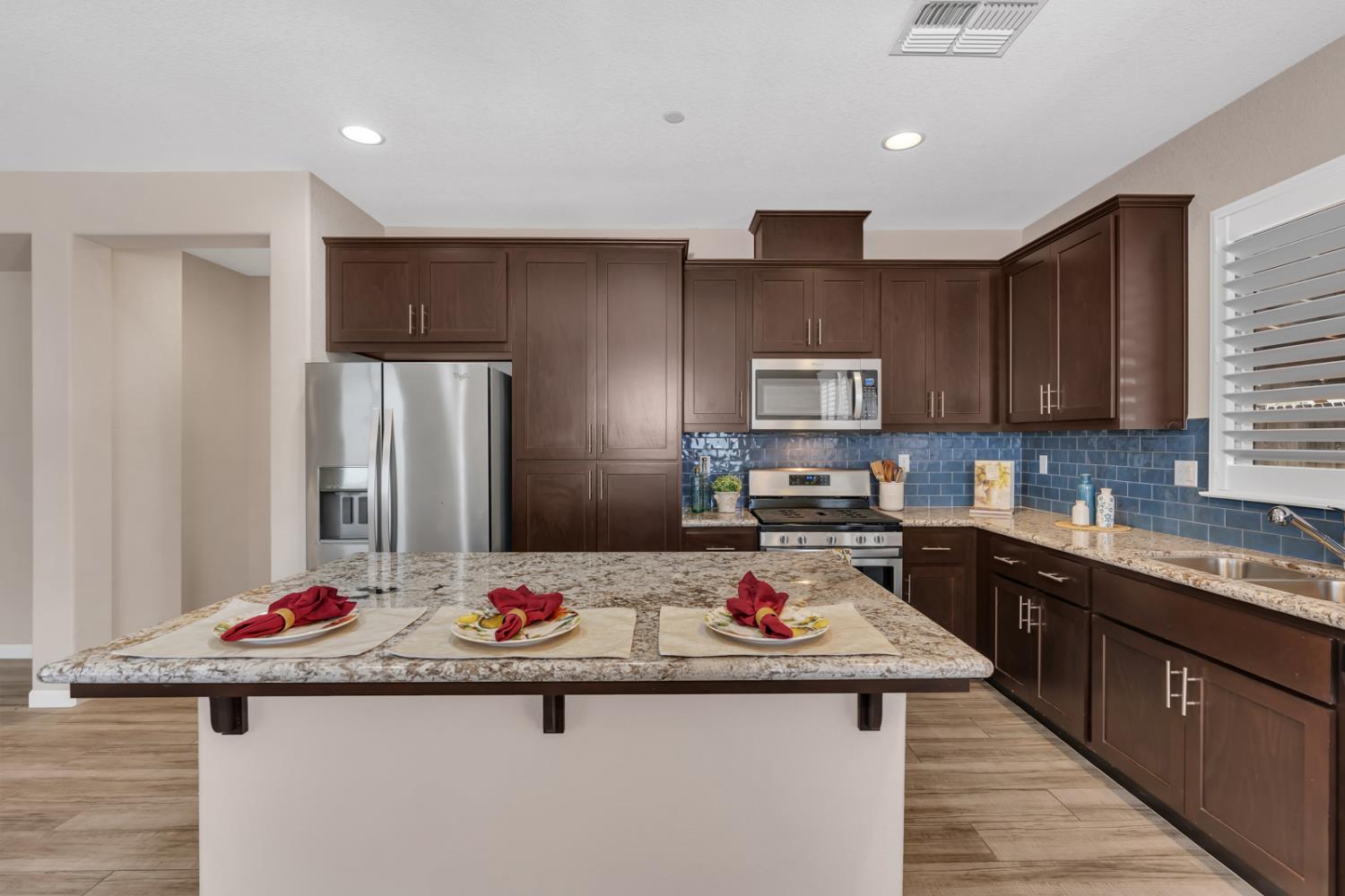 2580 Stone Creek Dr, Atwater, CA 95301