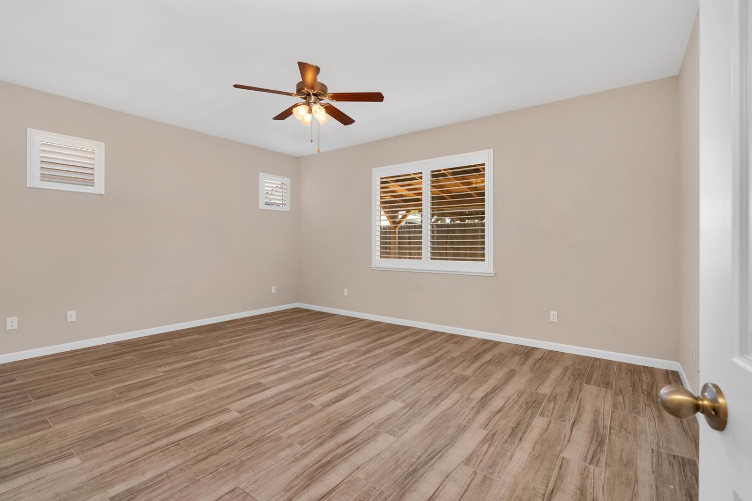 2580 Stone Creek Dr, Atwater, CA 95301