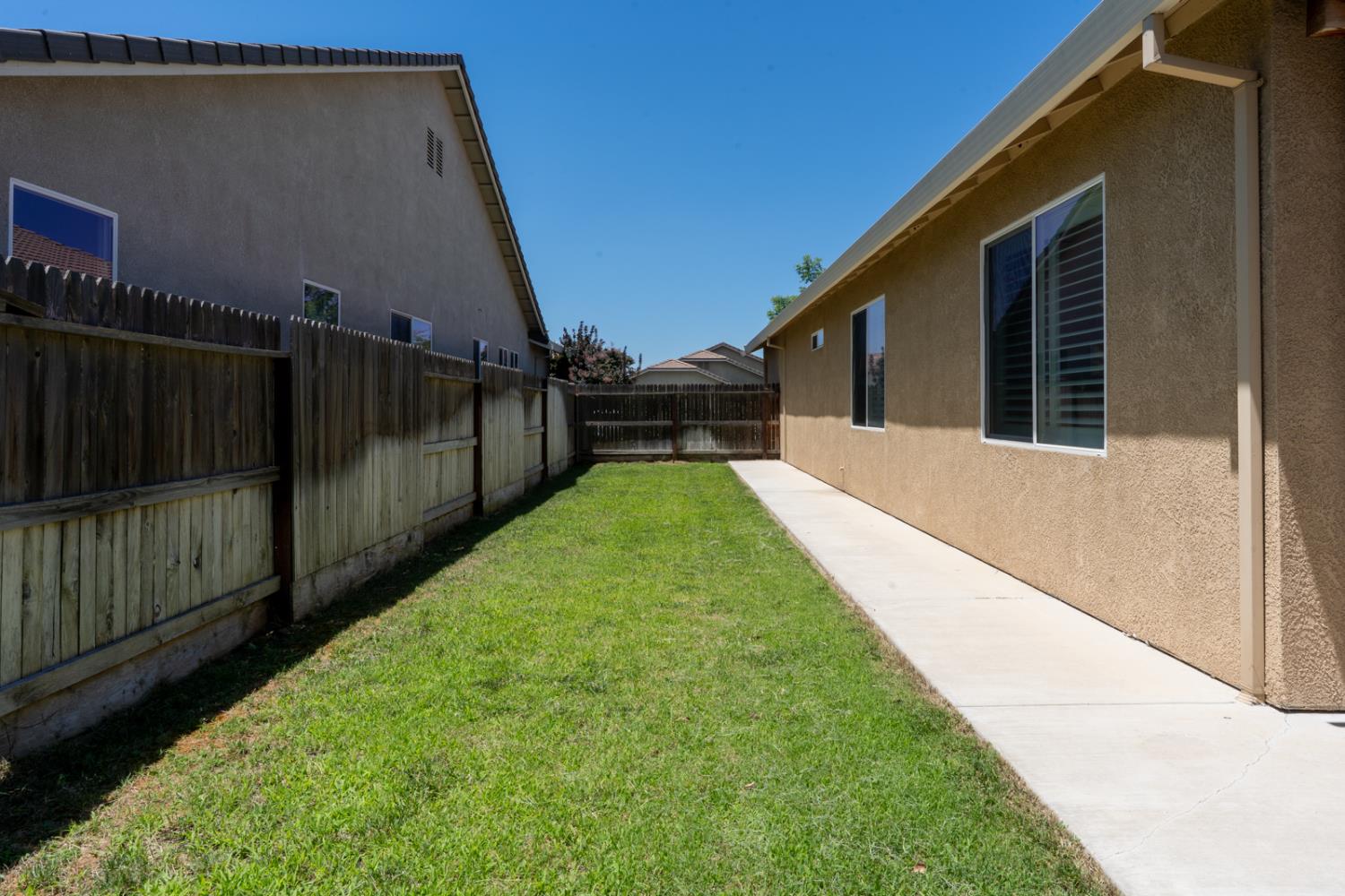 2580 Stone Creek Dr, Atwater, CA 95301