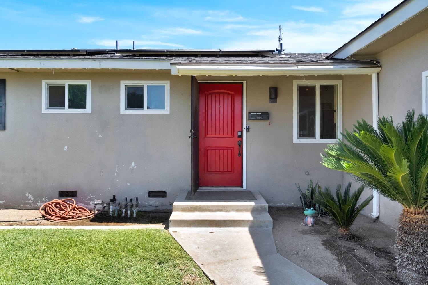 777 W Indianapolis Ave, Clovis, CA 93612