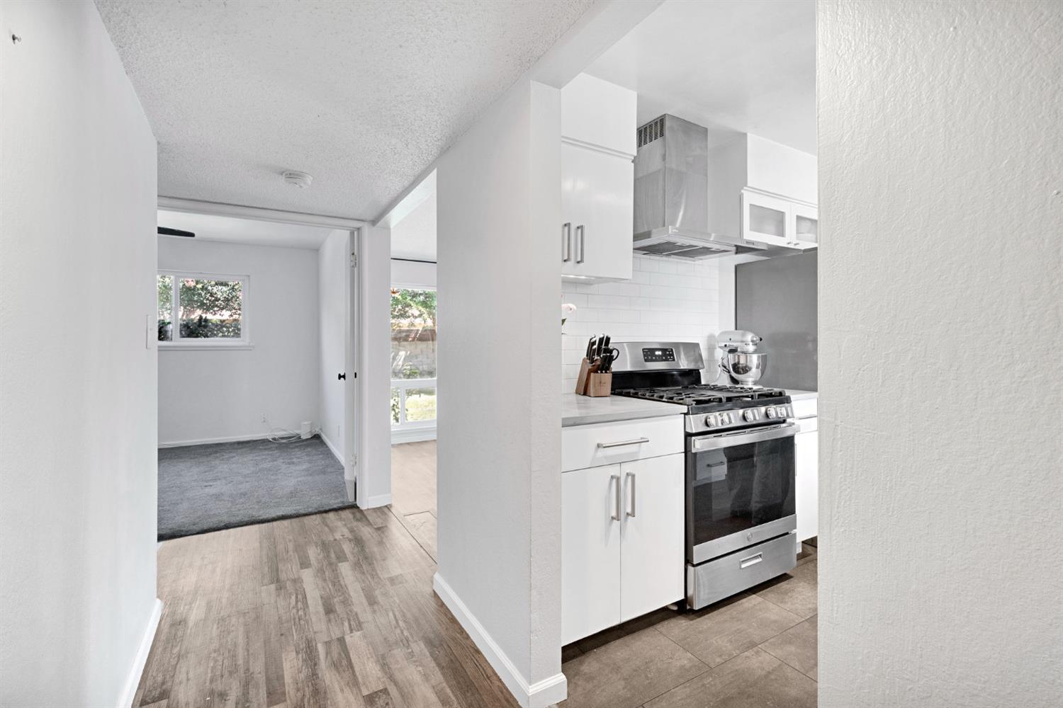 777 W Indianapolis Ave, Clovis, CA 93612