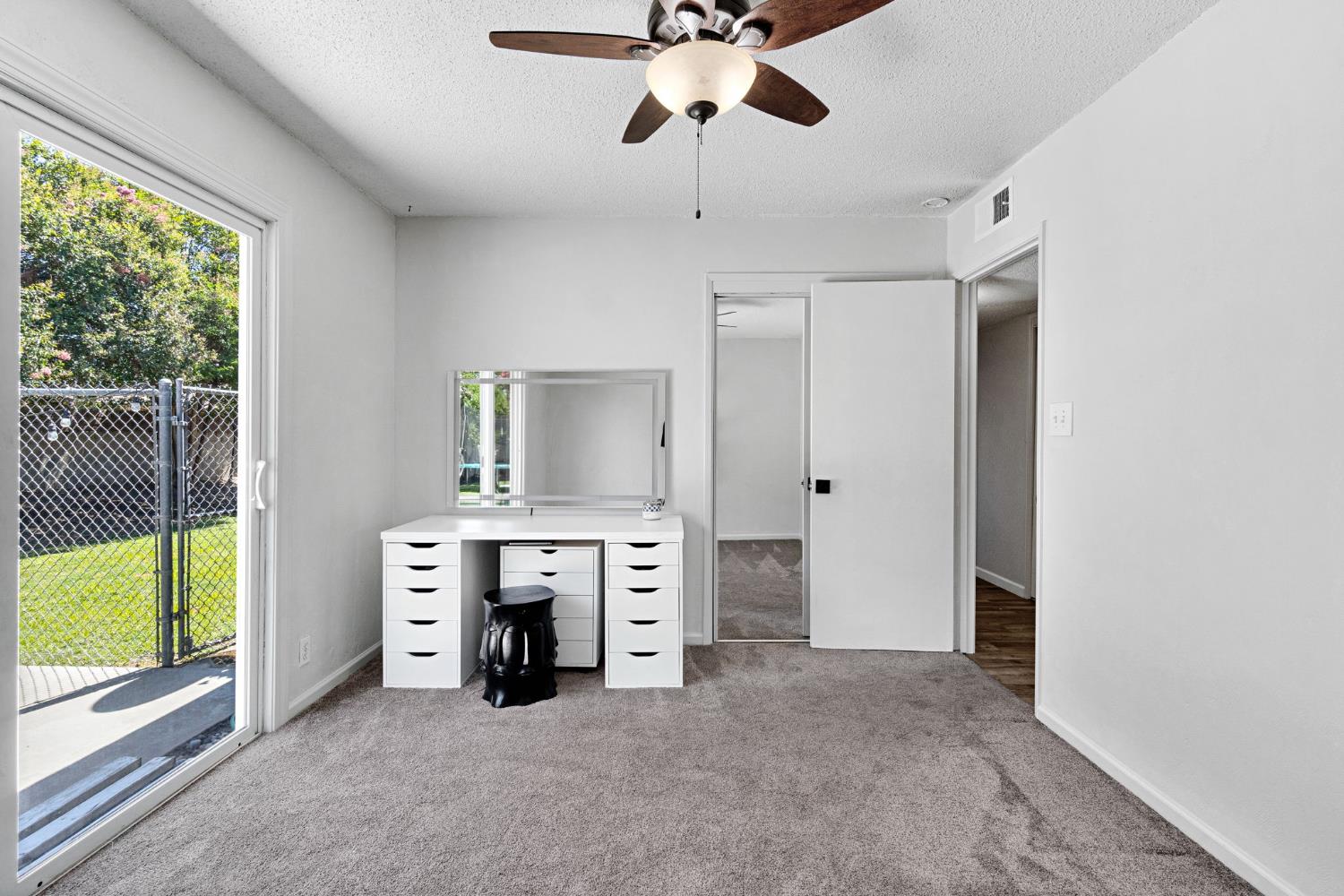 777 W Indianapolis Ave, Clovis, CA 93612