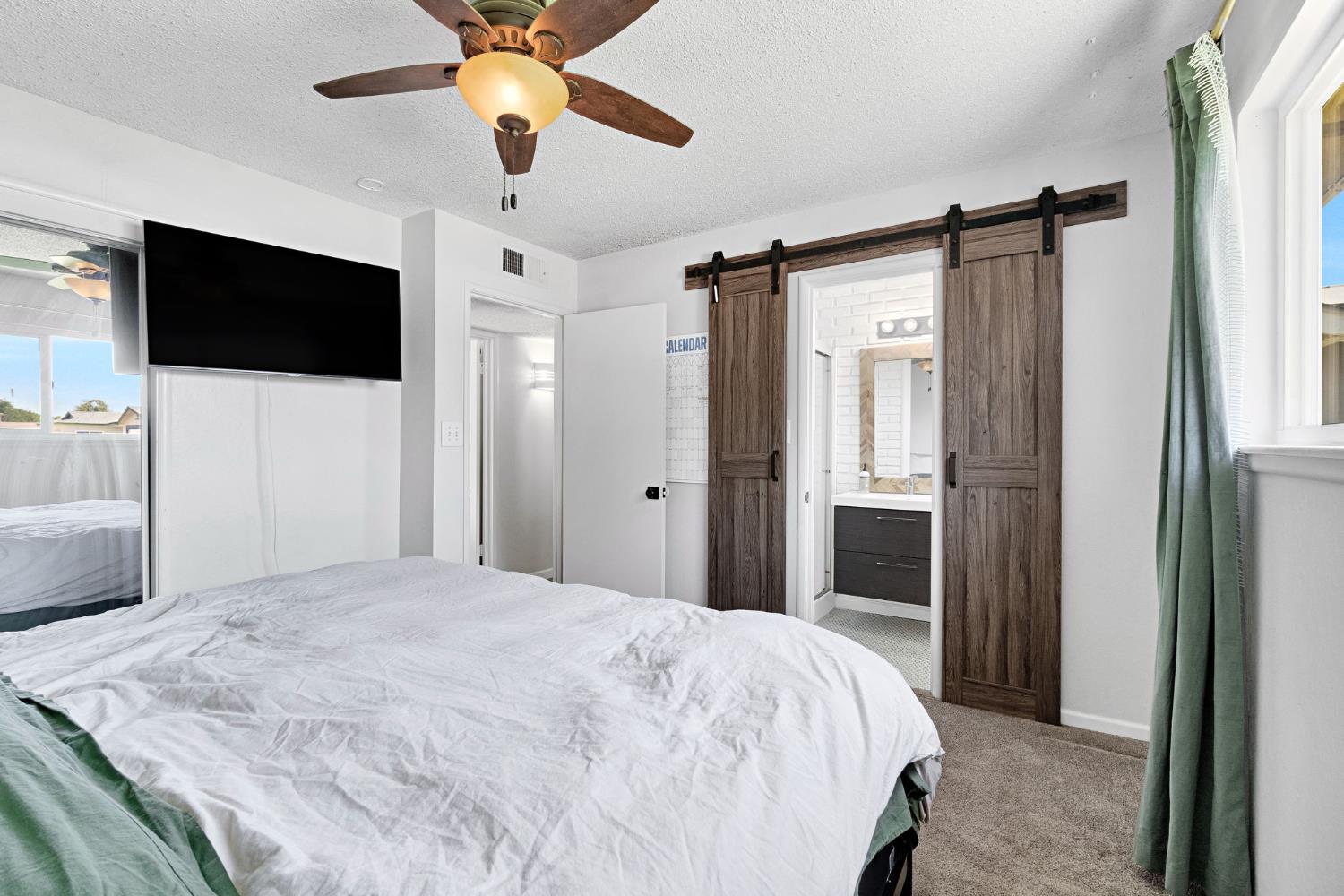777 W Indianapolis Ave, Clovis, CA 93612