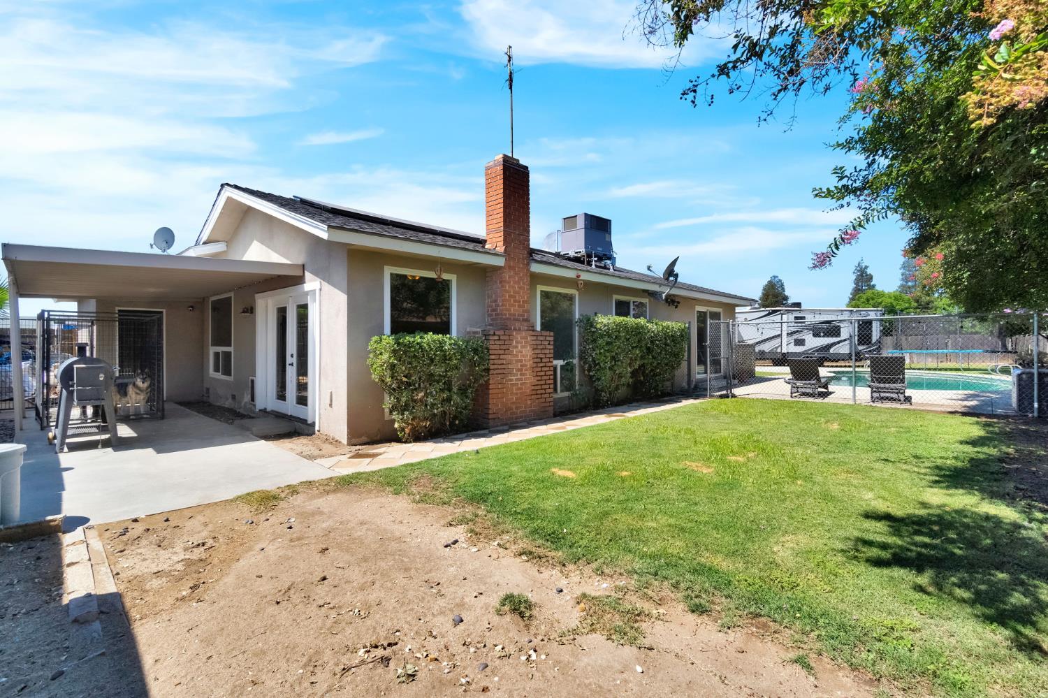 777 W Indianapolis Ave, Clovis, CA 93612