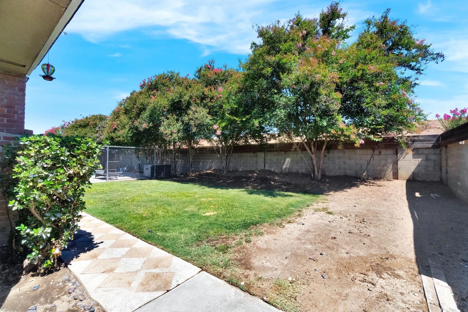 777 W Indianapolis Ave, Clovis, CA 93612