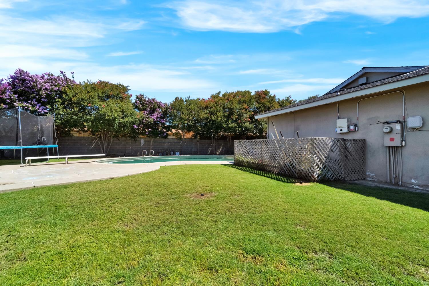 777 W Indianapolis Ave, Clovis, CA 93612