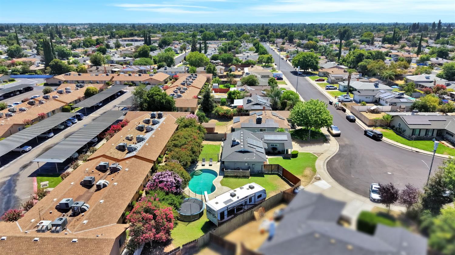 777 W Indianapolis Ave, Clovis, CA 93612