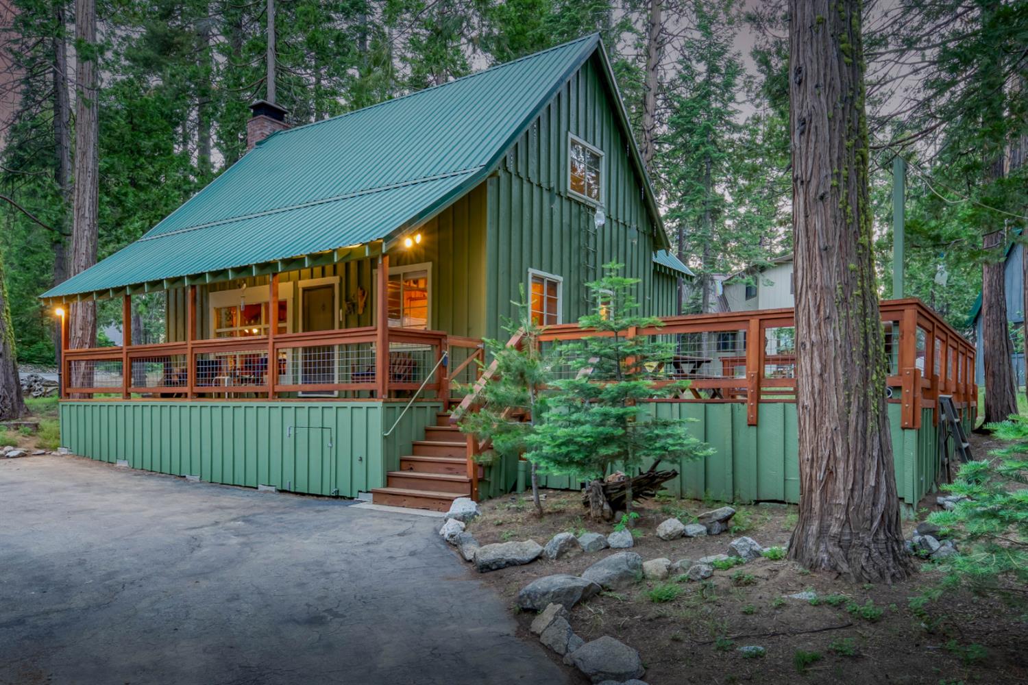 41760 Sparrow Rd, Shaver Lake, CA 93664
