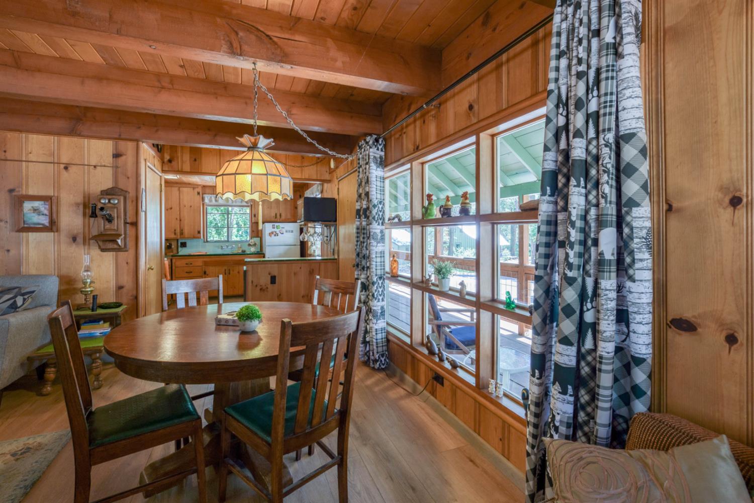 41760 Sparrow Rd, Shaver Lake, CA 93664