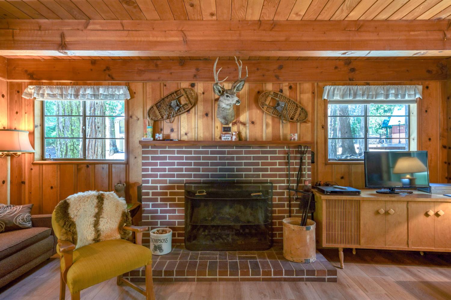 41760 Sparrow Rd, Shaver Lake, CA 93664