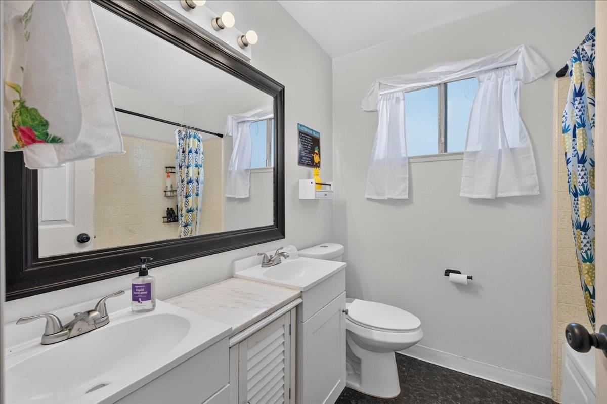 1726 Fairmont Ave, Clovis, CA 93611