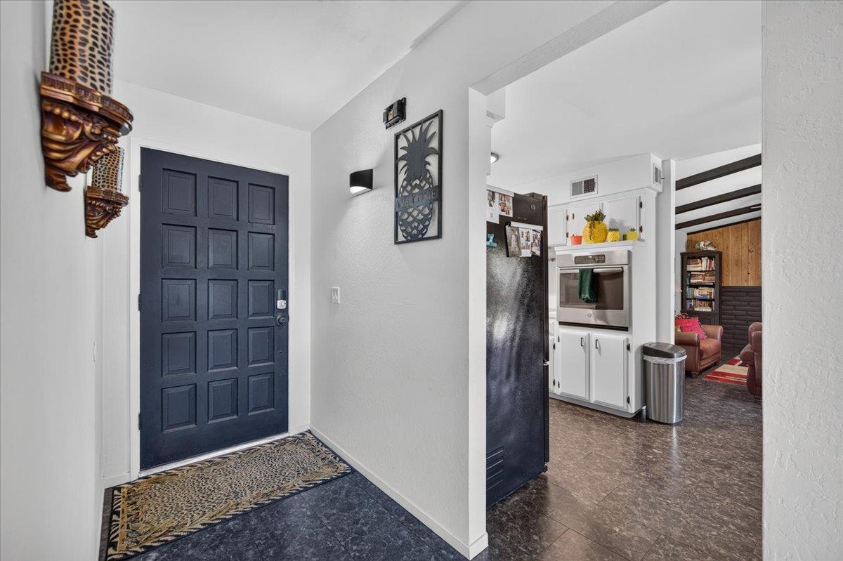1726 Fairmont Ave, Clovis, CA 93611