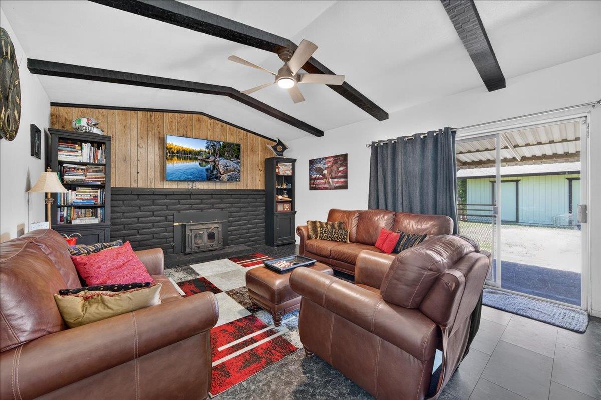 1726 Fairmont Ave, Clovis, CA 93611