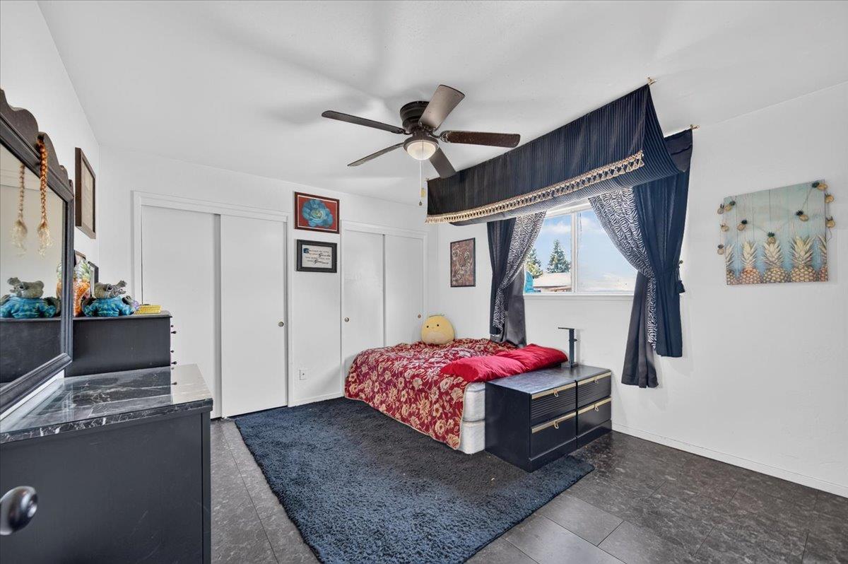 1726 Fairmont Ave, Clovis, CA 93611