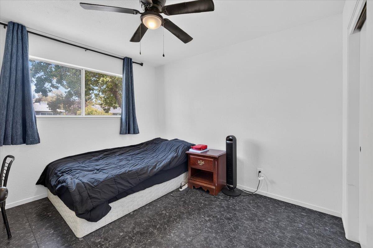 1726 Fairmont Ave, Clovis, CA 93611