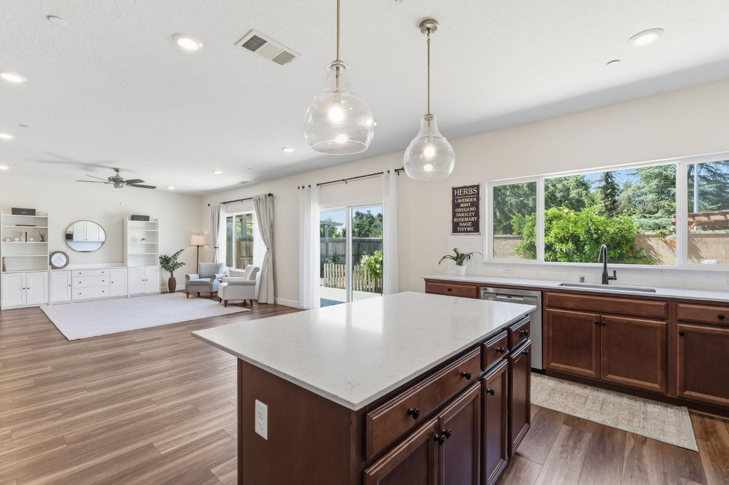 6366 E Ramona, Fresno, CA 93727