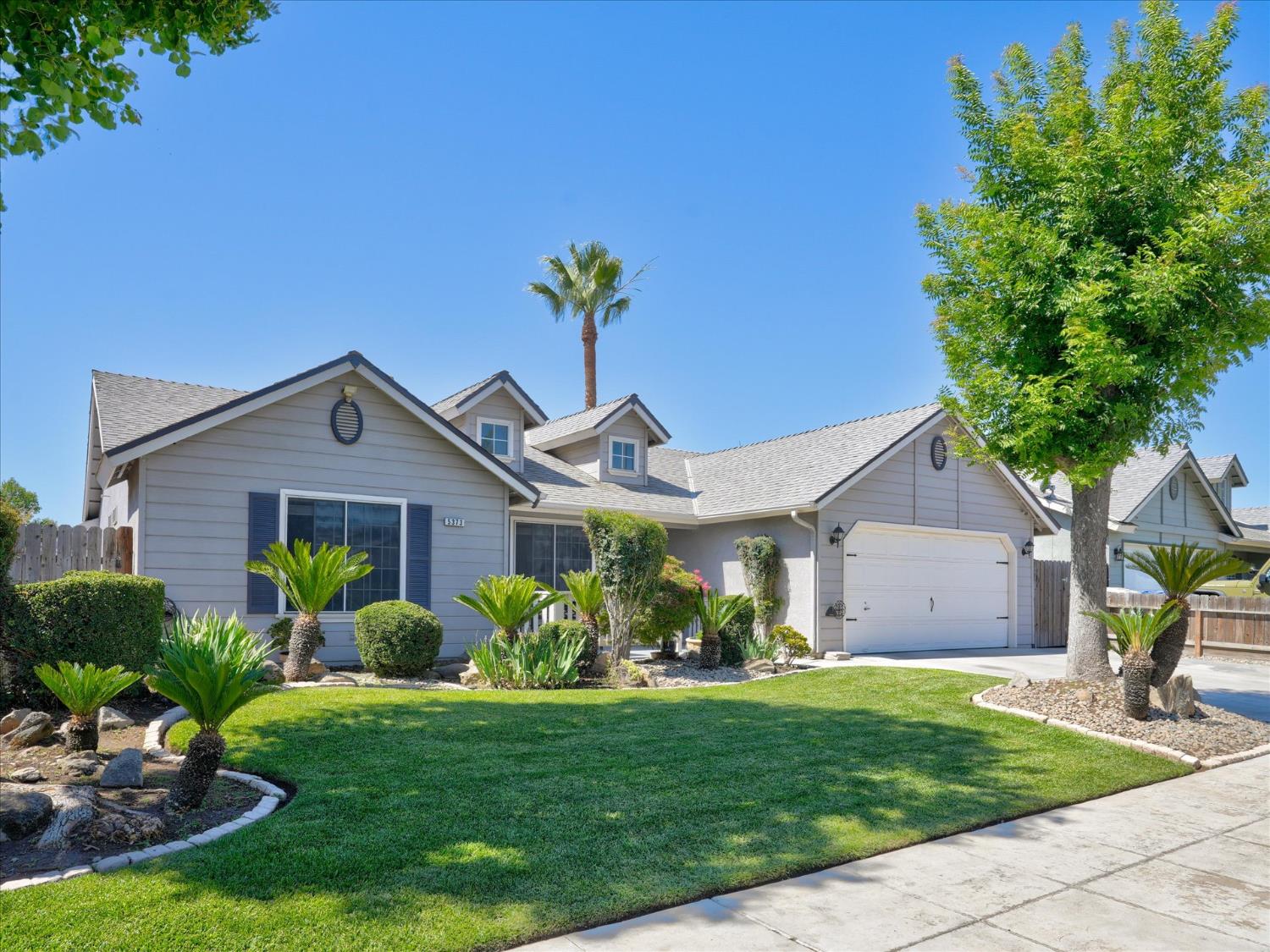 5373 W Dayton Ave, Fresno, CA 93722