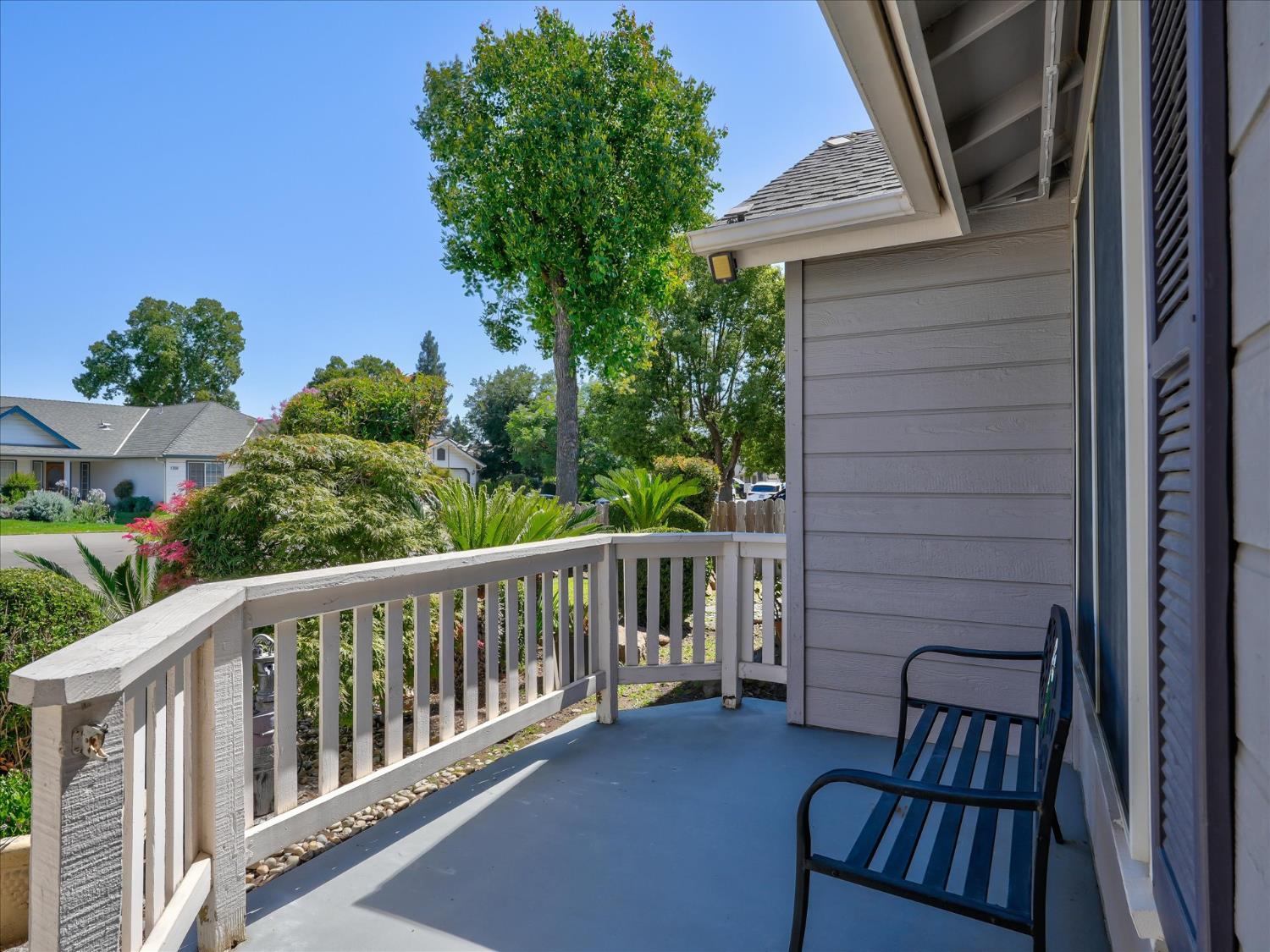 5373 W Dayton Ave, Fresno, CA 93722