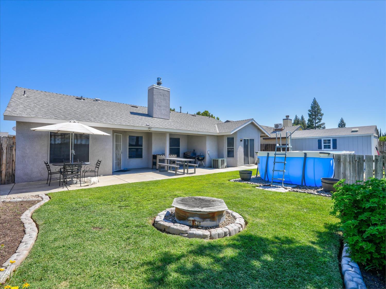 5373 W Dayton Ave, Fresno, CA 93722