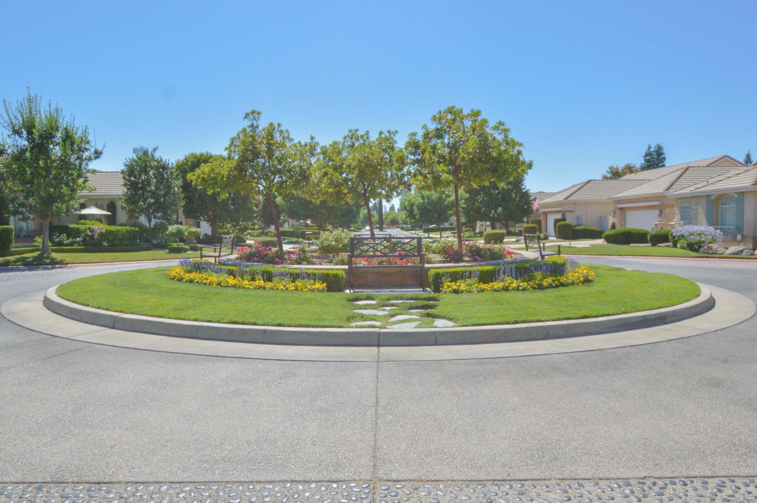 5174 N Via Trevi, Fresno, CA 93711