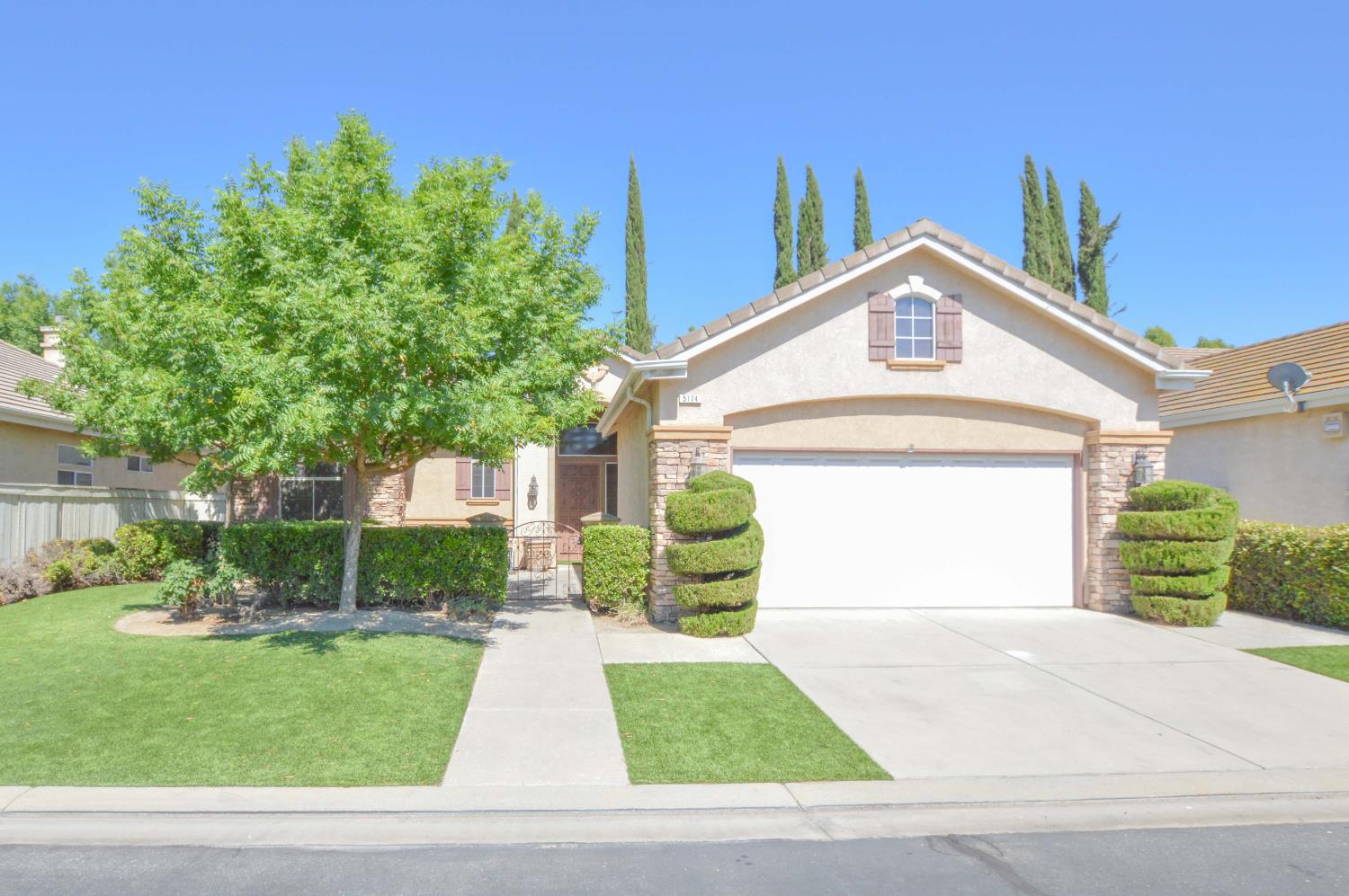 5174 N Via Trevi, Fresno, CA 93711