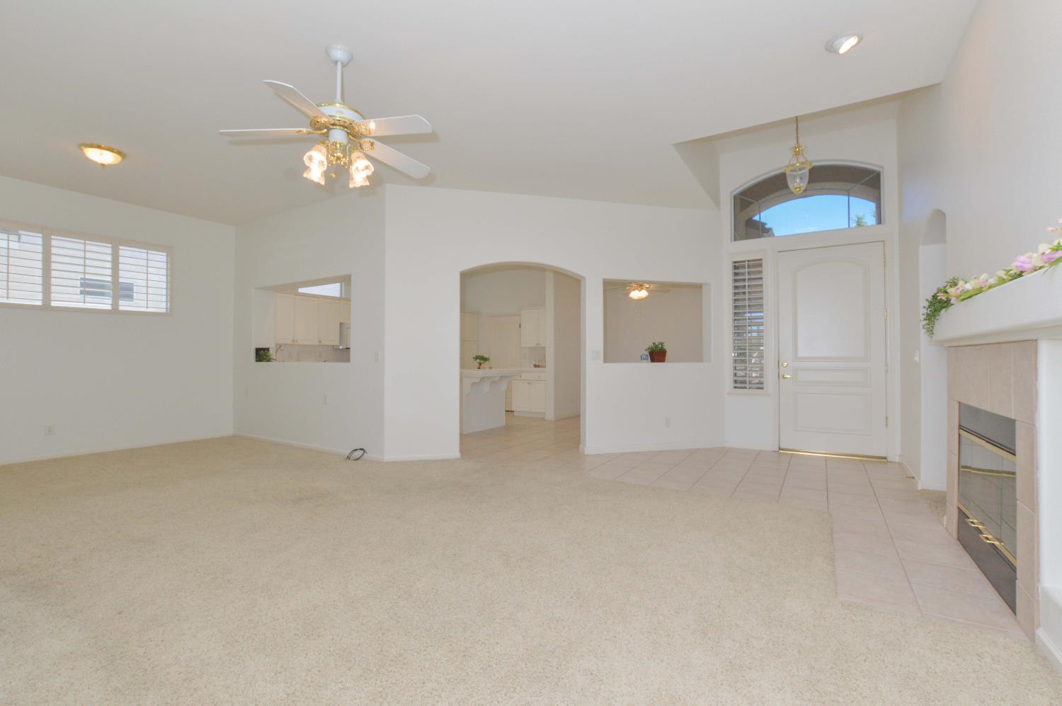 5174 N Via Trevi, Fresno, CA 93711