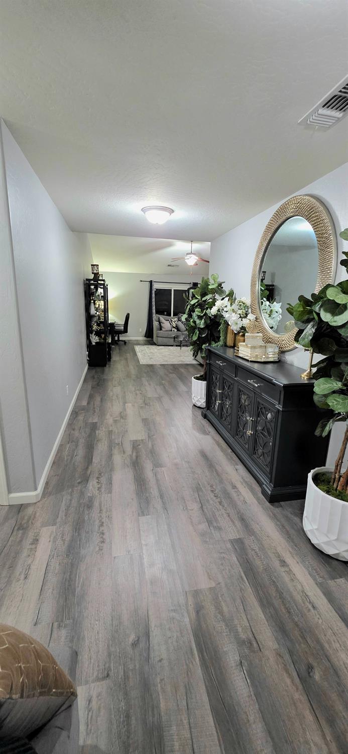 5892 W Garland Ave, Fresno, CA 93722