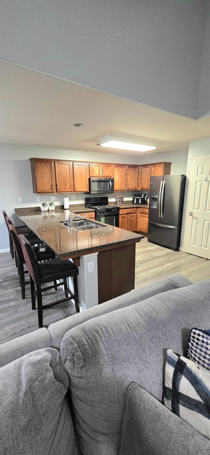 5892 W Garland Ave, Fresno, CA 93722