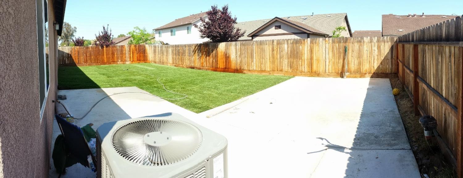 5892 W Garland Ave, Fresno, CA 93722