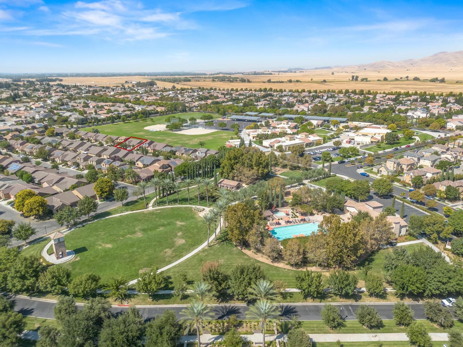 4121 Chessa Ln, Clovis, CA 93619