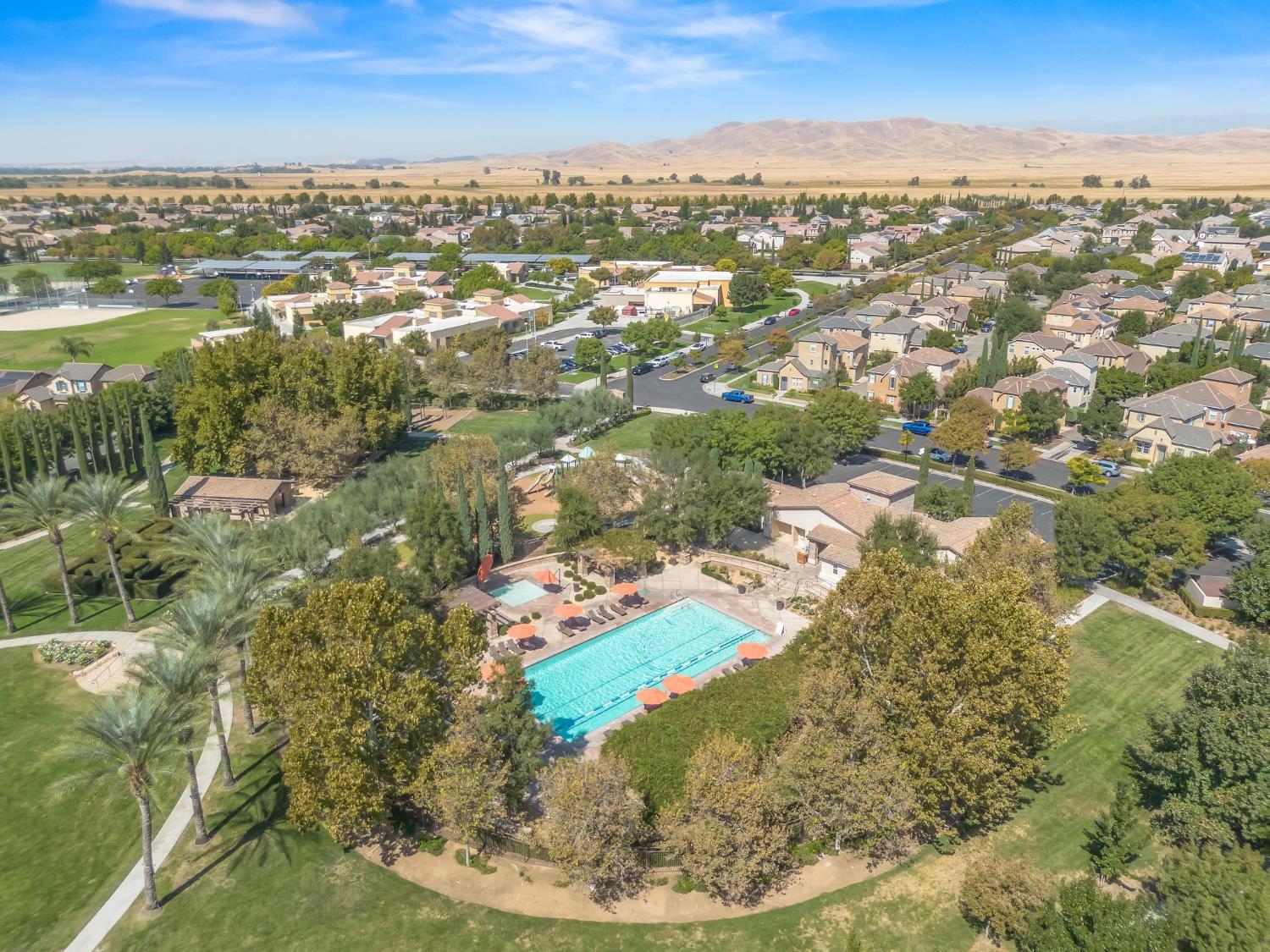 4121 Chessa Ln, Clovis, CA 93619