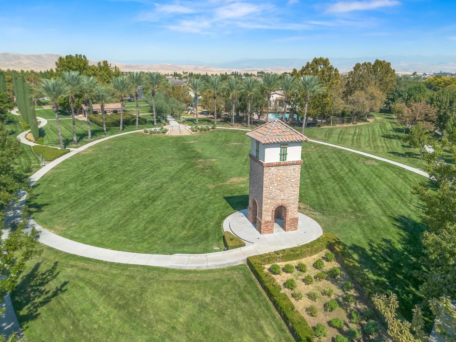 4121 Chessa Ln, Clovis, CA 93619