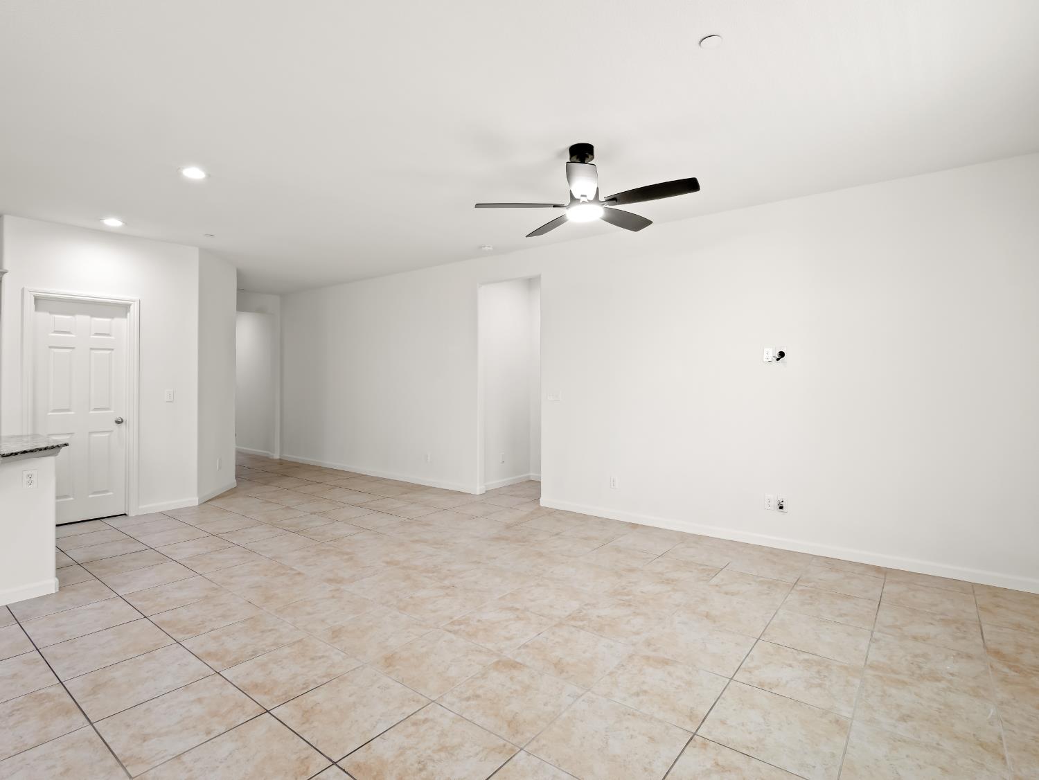 4121 Chessa Ln, Clovis, CA 93619
