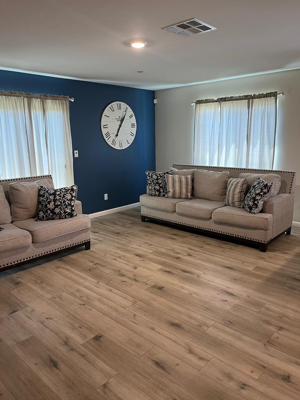 561 Fir Ave, Sanger, CA 93657