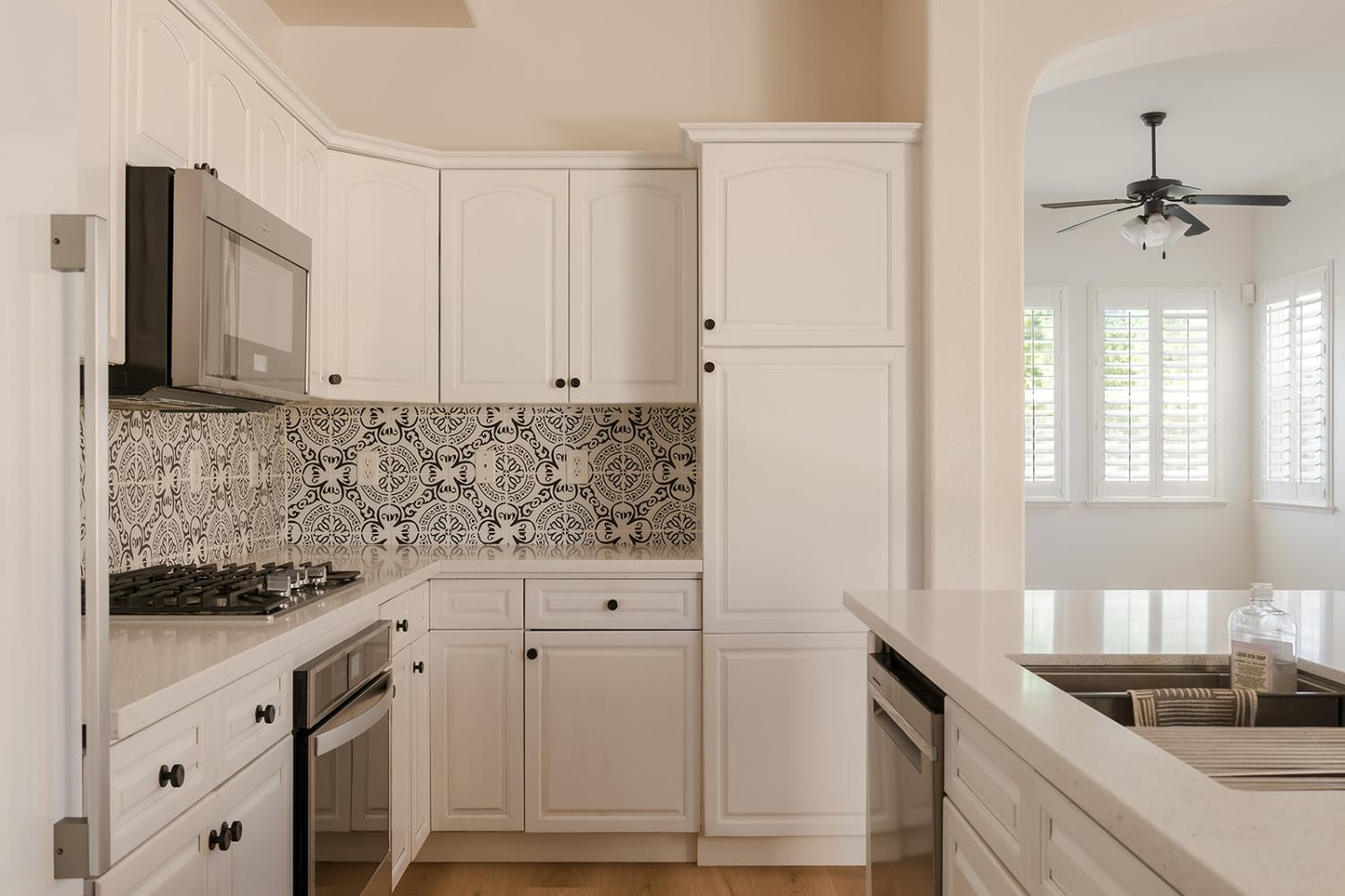 3637 Utah Ln, Clovis, CA 93619