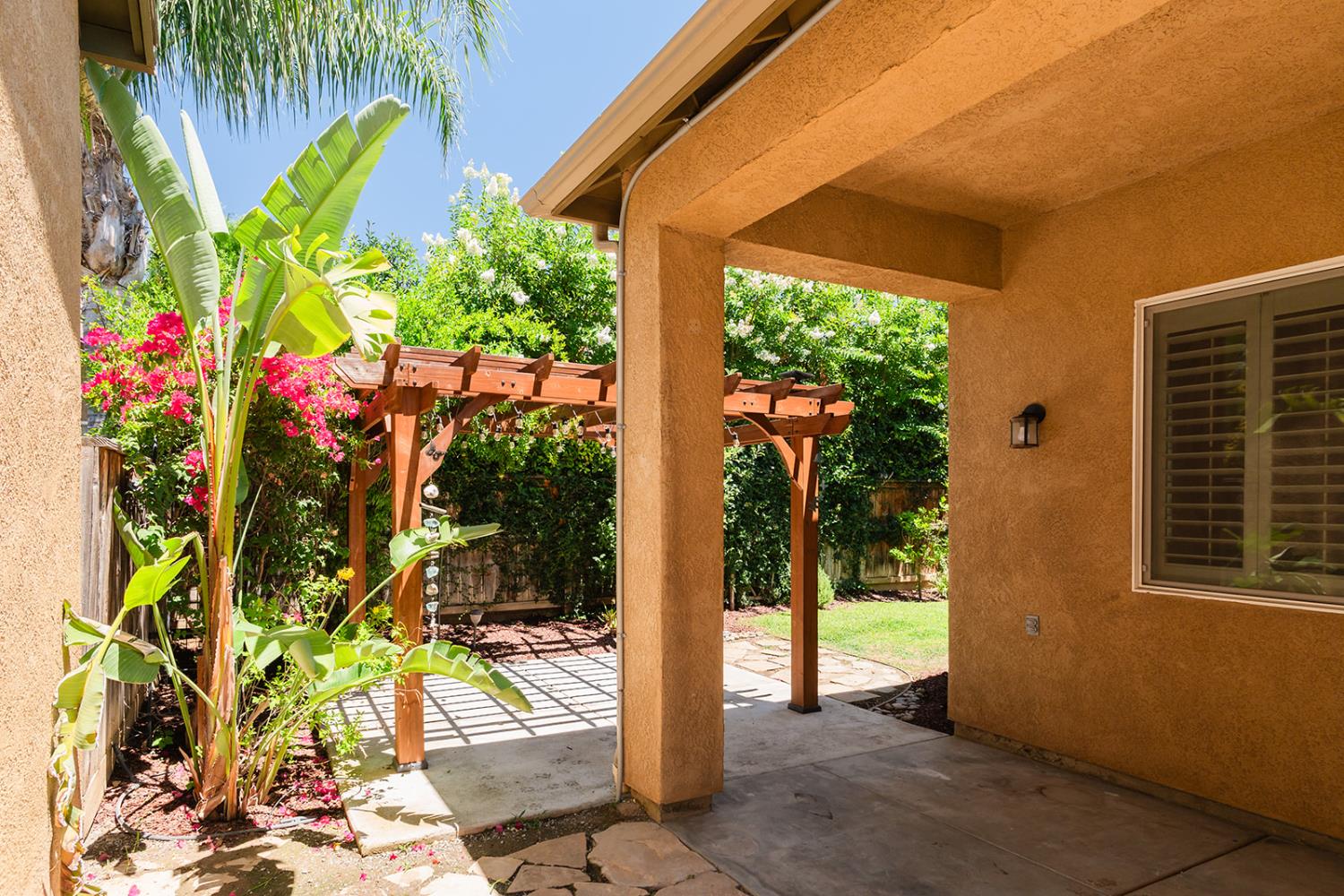 3637 Utah Ln, Clovis, CA 93619