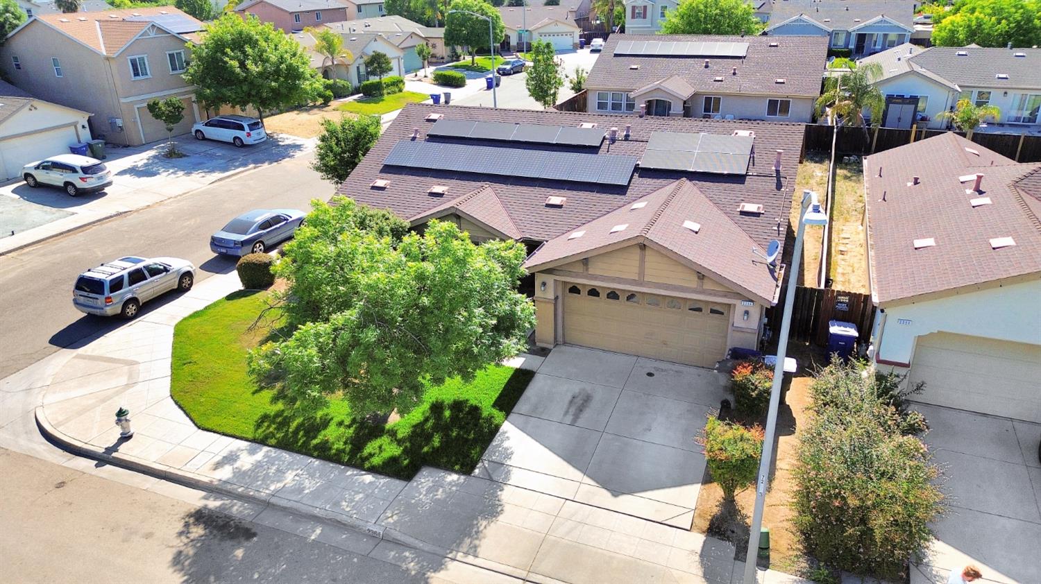 2364 S Rachel Ave, Fresno, CA 93725
