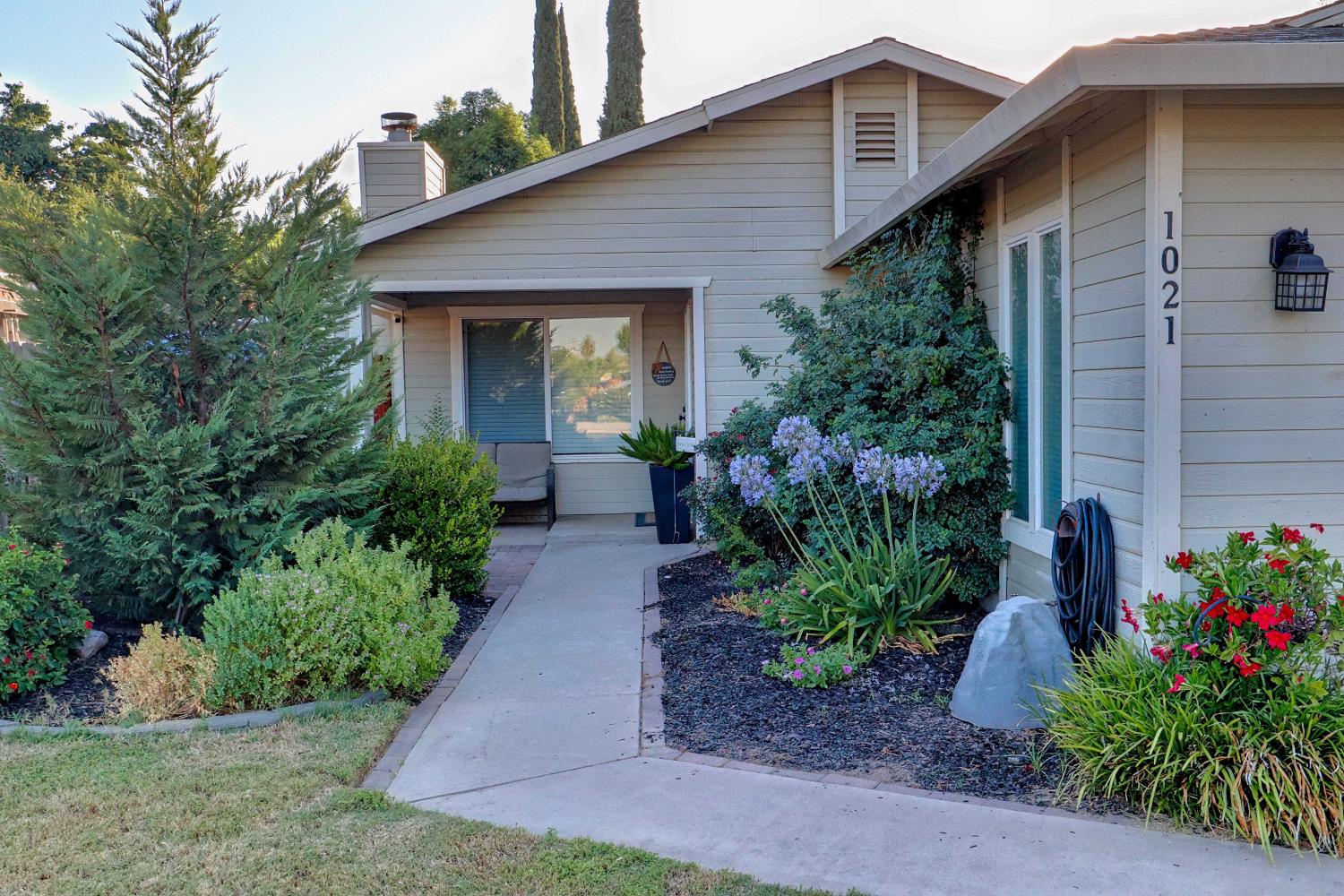 1021 12th Ave, Kingsburg, CA 93631