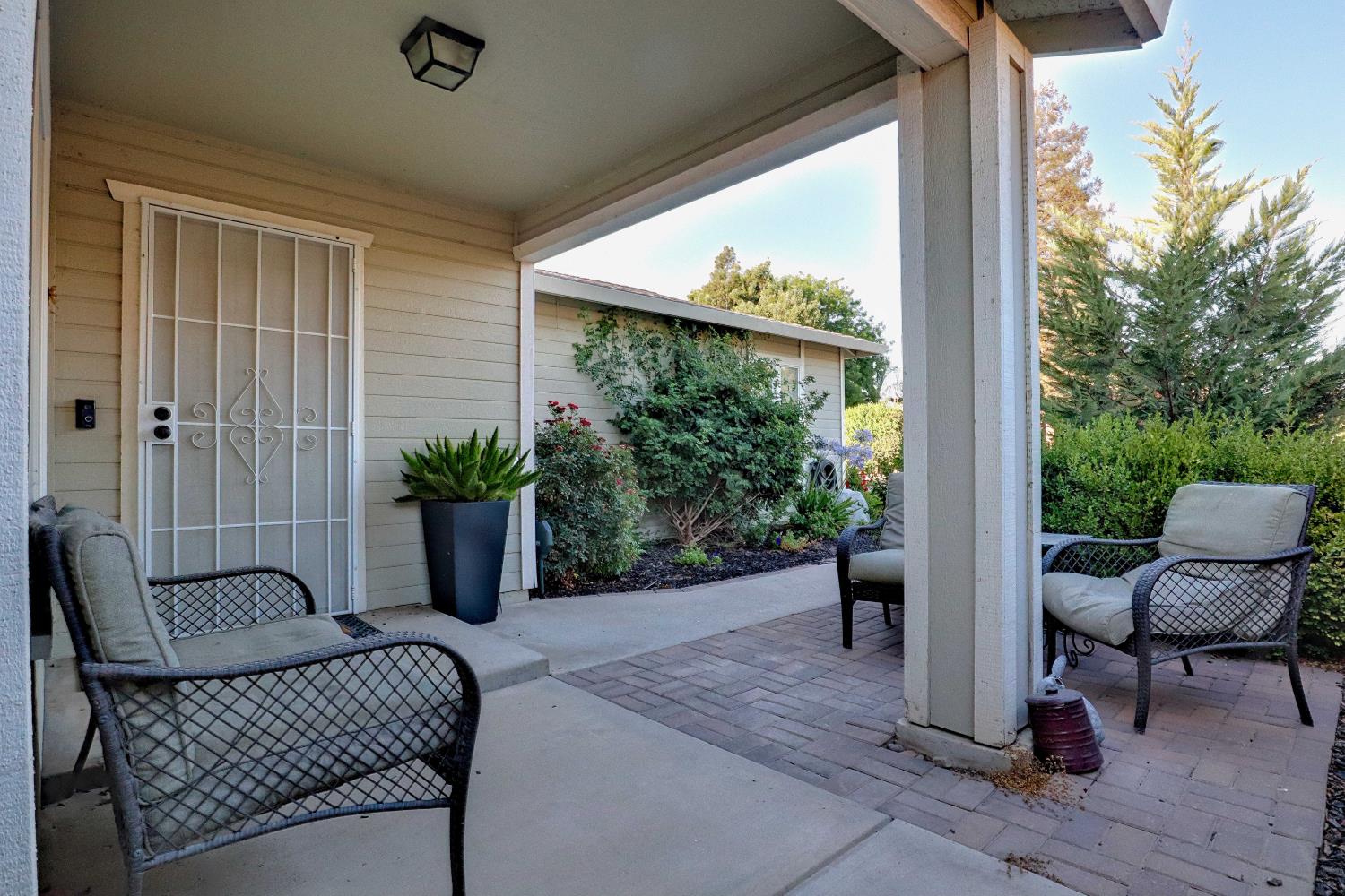 1021 12th Ave, Kingsburg, CA 93631