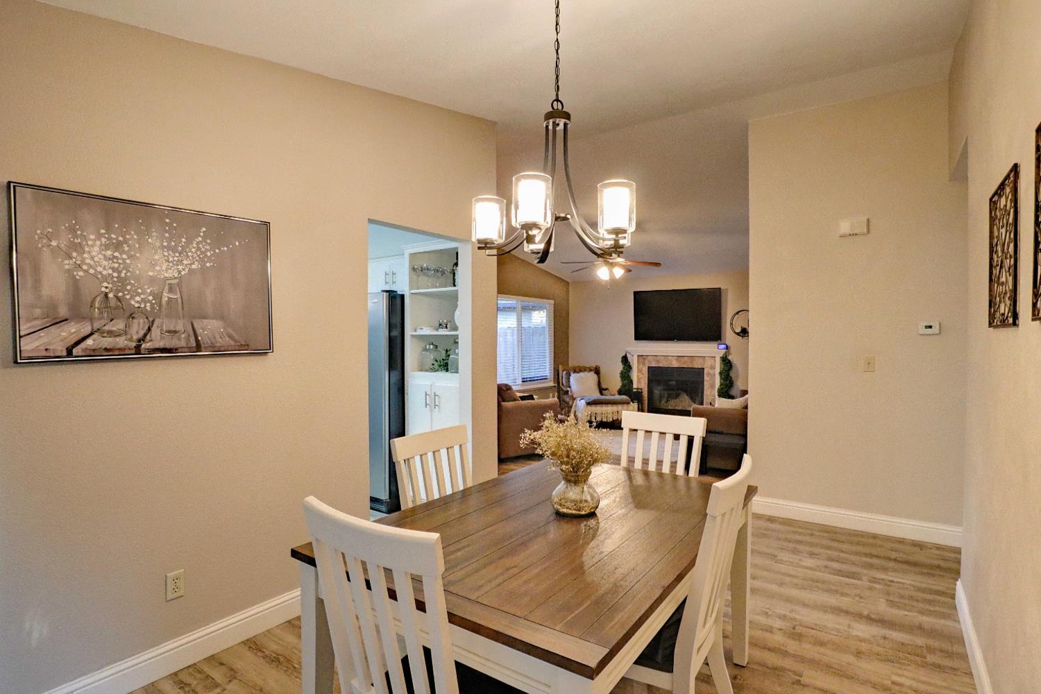 1021 12th Ave, Kingsburg, CA 93631