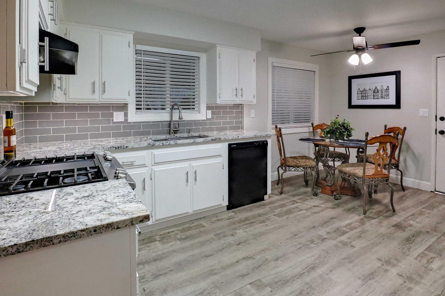 1021 12th Ave, Kingsburg, CA 93631