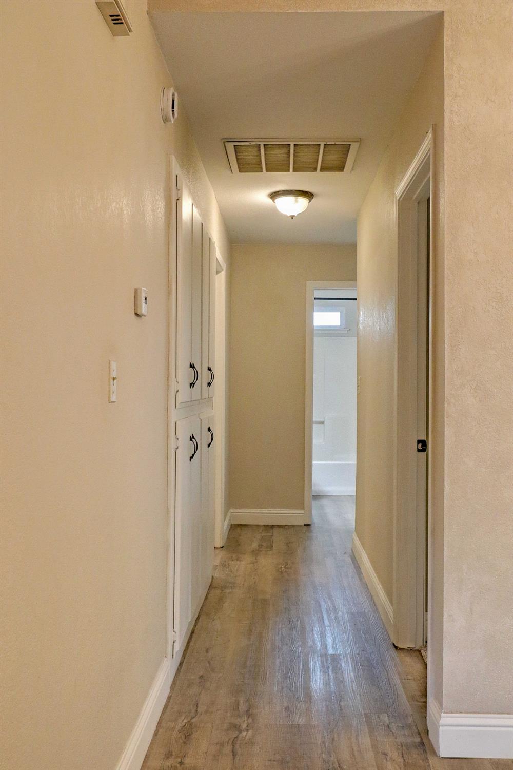 1021 12th Ave, Kingsburg, CA 93631